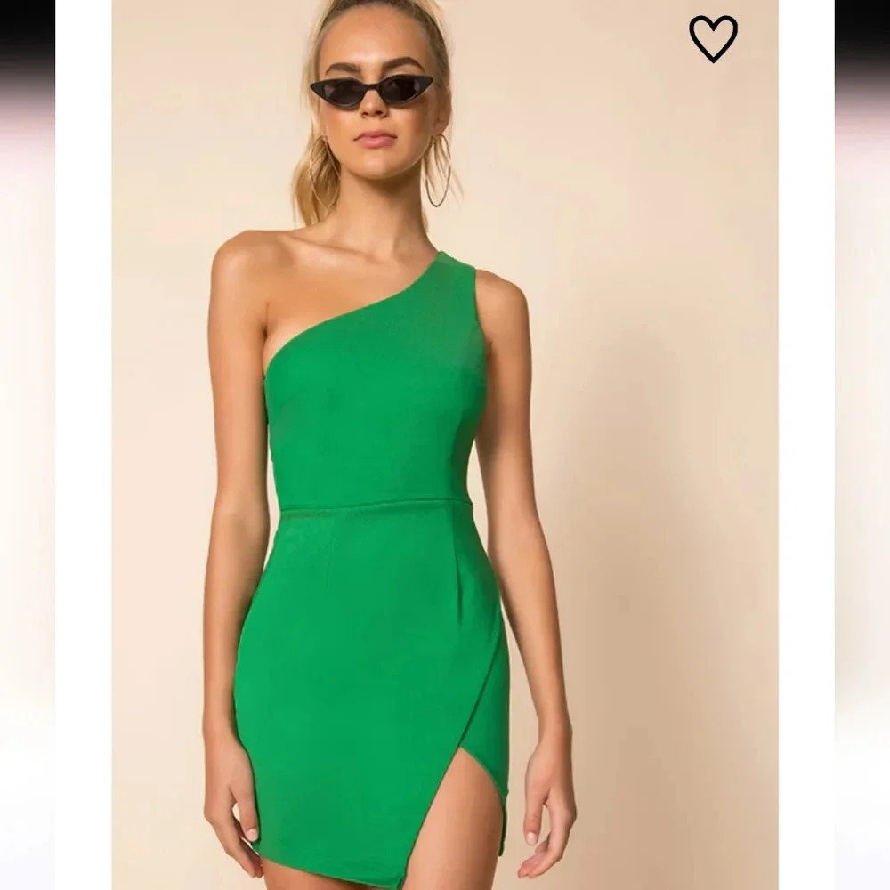 SUPERDOWN Molly one shoulder dress. Green size small